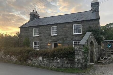 465aba84-333b-4b2d-a5b8-be19e9a9d69a