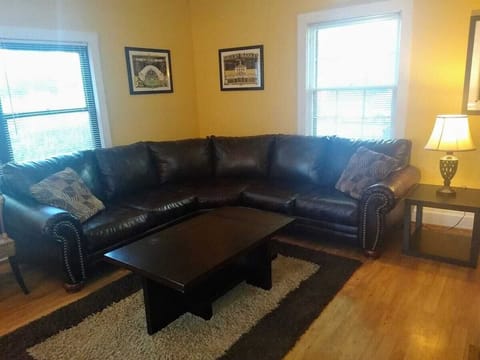 Large Living Room provides seating for up to 6 people! 