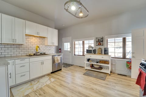 Kitchen | Fully Equipped | Cooking Basics | Coffee Maker | Toaster Oven