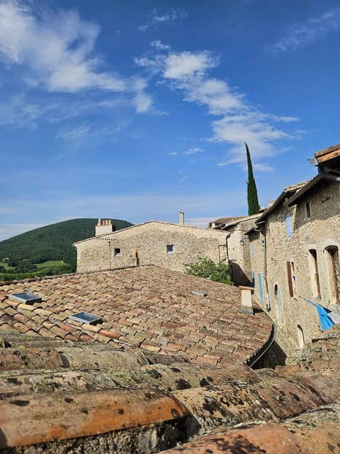 bc40ce0c-2922-4df8-998b-a233845937f7