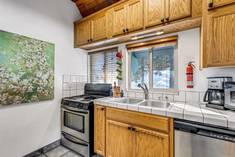 Room, Indoors, Home Decor, Kitchen, Sink Faucet