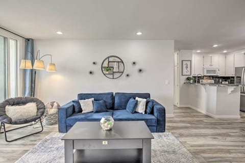 Living Room | Free WiFi