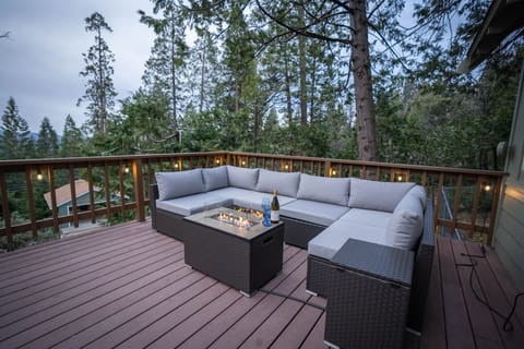 Comfortable Seating with a Cozy Gas 
Fire-Pit.