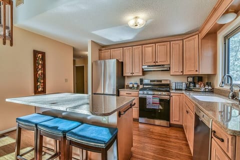 Nice, large, open kitchen for the cooks in the group