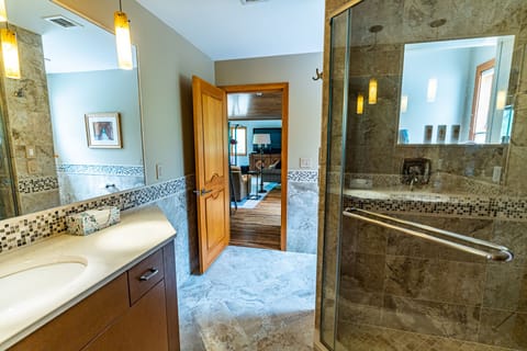 Combined shower/tub, heated floors