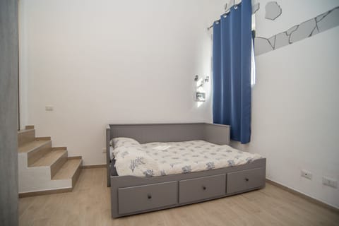 1 bedroom, iron/ironing board, bed sheets