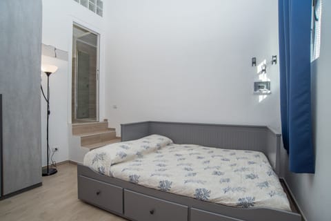 1 bedroom, iron/ironing board, bed sheets