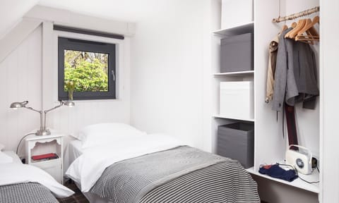 Twin room downstairs in Luxury A Frame Lodges