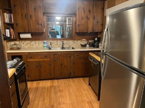 Kitchen equipped for whipping up your meals