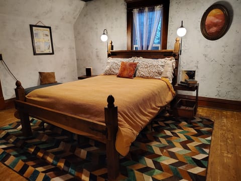 Upstairs Bedroom with queen bed. 