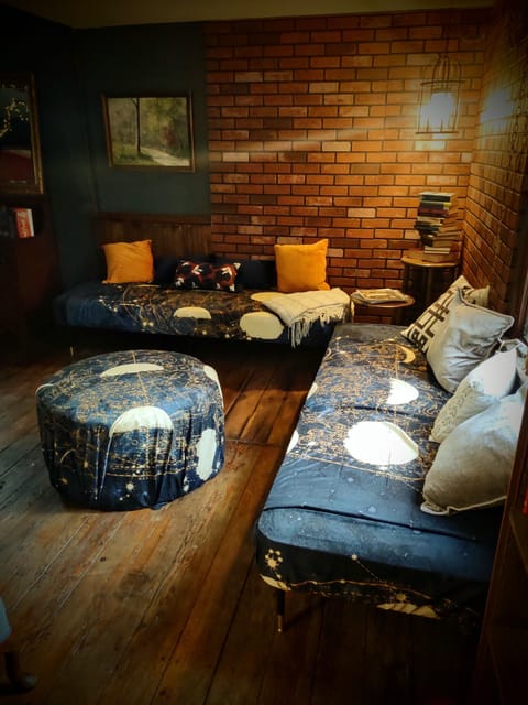 Lounge among the constellations.