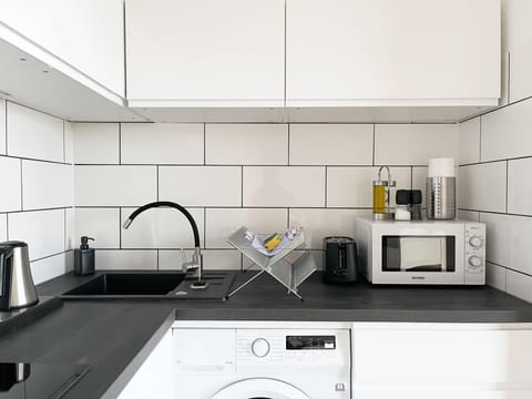 Fridge, microwave, stovetop, electric kettle