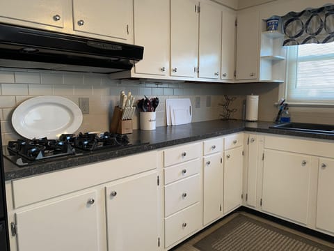 Well equipped kitchen