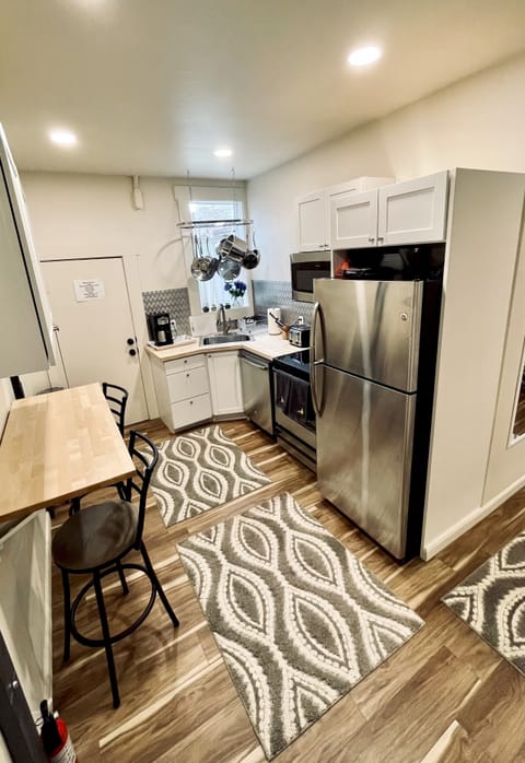 kitchen with breakfast counter