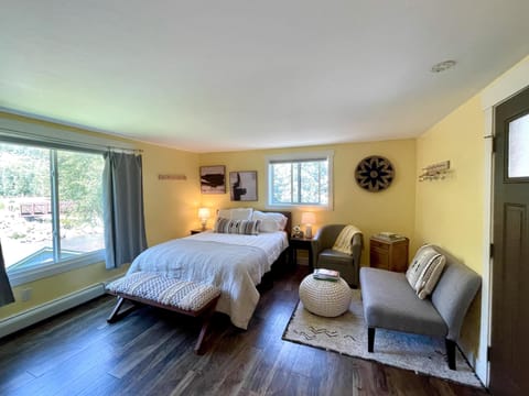 Mountain retreat on the water studio in redstone colorado