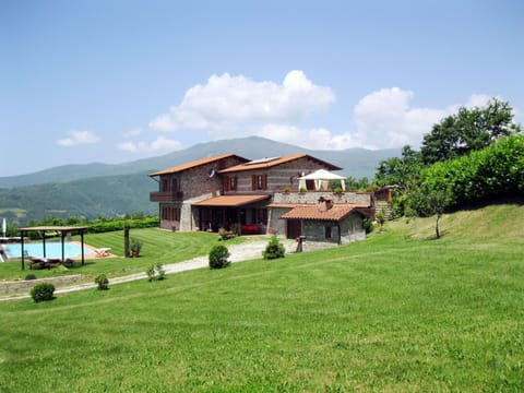 Sky, Cloud, Food, Plant, Tableware, Table, Window, Mountain, Fruit, Wood