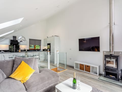 Open plan living space | Waterside Lodge Six - Ashgrove Country Park - to be linked with UK33351, UK13038, UK33350 etc., Elland