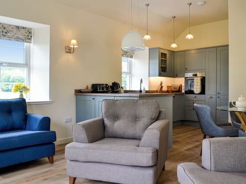 Open plan living space | Kingfisher Cottage - Strathisla Farm Cottages, Meigle