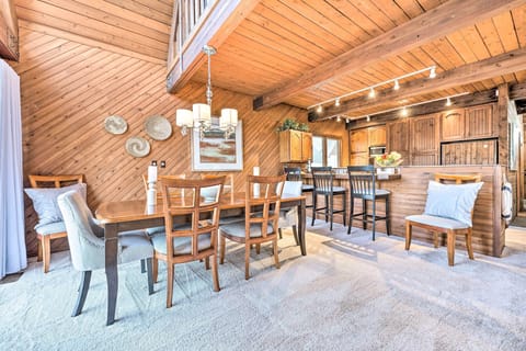 Dining Area | Main Level