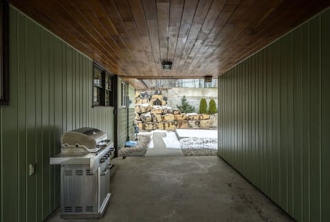 Covered Patio With Propane BBQ