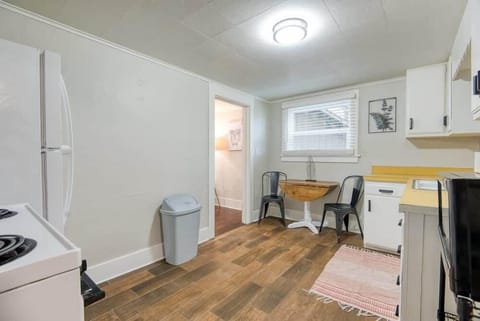 #HeritageHouseCoosBay Professionally managed by Invest Real Estate & Property Management. #bookdirect #investrepm #heritagehousecoosbay #stayinmydistrict