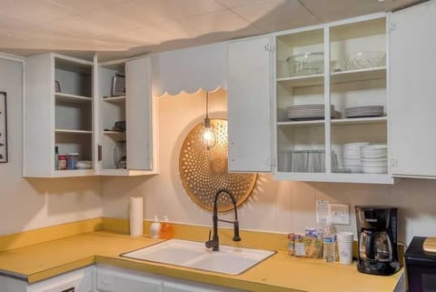 #HeritageHouseCoosBay Professionally managed by Invest Real Estate & Property Management. #bookdirect #investrepm #heritagehousecoosbay #stayinmydistrict