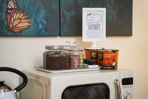 #StayinMyDistrict Sellwood Private Garden Casita. #bookdirect #stayinmydistrict