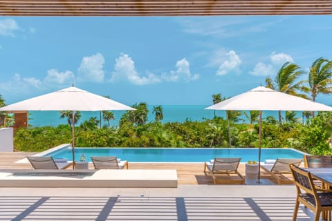 Outdoor pool, an infinity pool