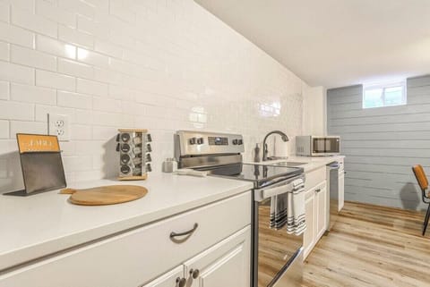 We have a fully equipped kitchen. Along with many other products and appliances, we also offer a refrigerator, microwave, stove, coffee machine, and more!