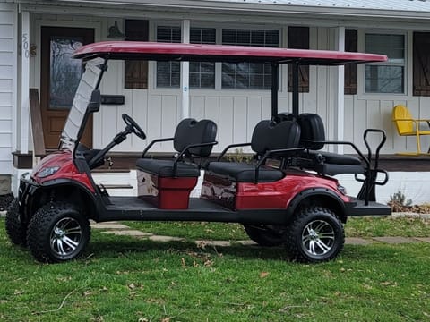 Golf cart available to Rent between 3 houses on first come first serve basis.