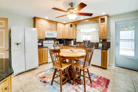 Kitchen | Main Level | Blender