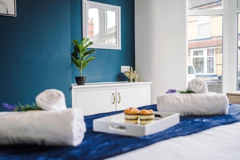 Bedroom 1 located just off the entrance hallway can be configured as a super-king or two twin singles.