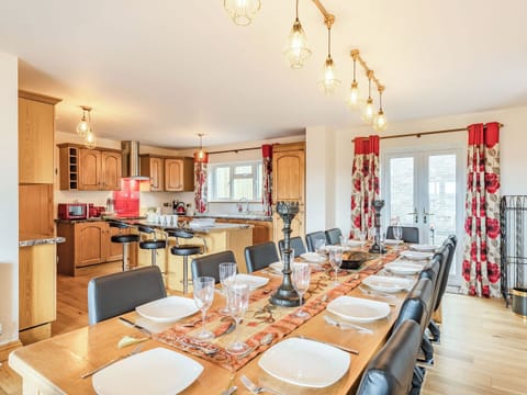 Dining Area | Paradise, Cinderford
