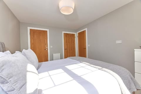 Castle View, Seahouses - Host & Stay