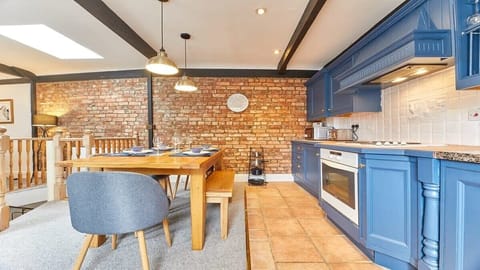 The Burrow, Alnwick - Host & Stay