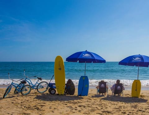 Beach nearby, beach towels