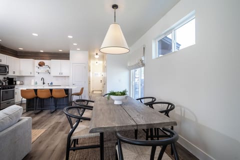 Serve your signature dish | Main Level