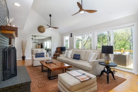 Welcome to Grey Eagle Lodge!