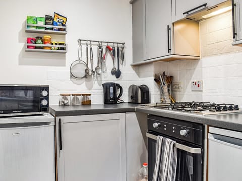 Kitchen | Coopers Townhouse, Weston Super Mare