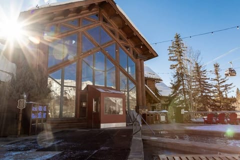 The VIEW bar, grill and pool deck