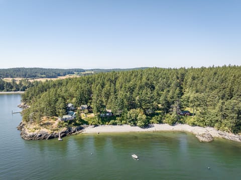 261 Beverly Ln - Lopez Island Washington - 01
