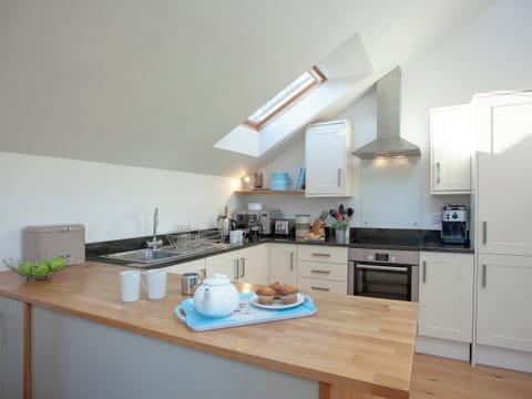 Kitchen | The Hayloft - Cornish Holiday Escapes, Near Helston