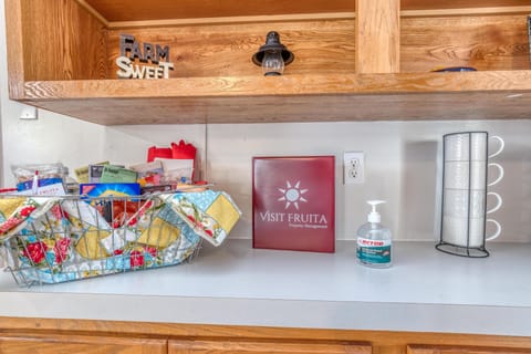 From morning coffee to gourmet dinners, this kitchen has you covered.