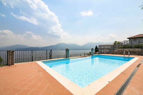 Holiday Home Swimming Pool
