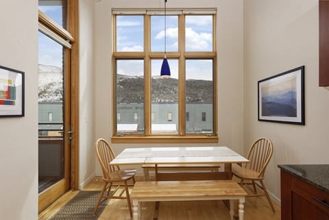 Gorgeous views of Basalt Mountain