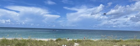 Beach nearby, sun loungers, beach towels