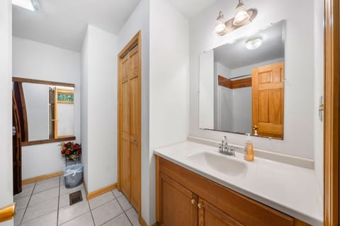 Combined shower/tub, hair dryer, towels, toilet paper