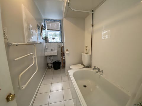 Combined shower/tub, hair dryer, towels, soap