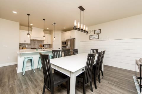 living area open layout #1