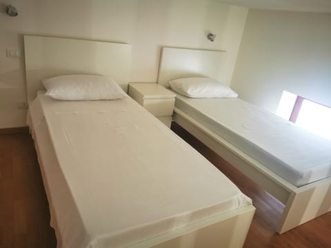 2 bedrooms, in-room safe, free WiFi, bed sheets